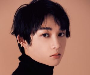 水川かたまりのメンズメイク姿